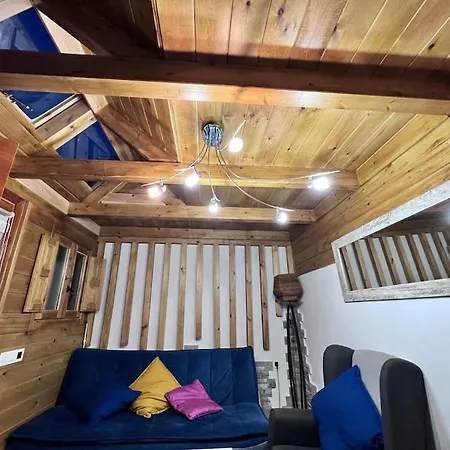 Woodenhouse In Quiet Area Lejlighed